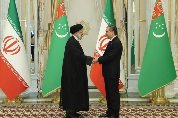 پیام تحرکات دیپلماتیک آیتالله رئیسی: تعامل با دنیا تعطیل نیست؛ حتی جمعهها!