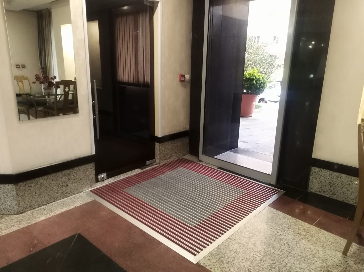 پادری آلومینیومی