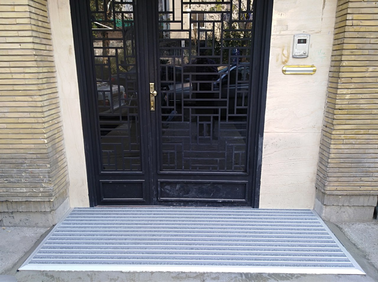 پادری آلومینیومی